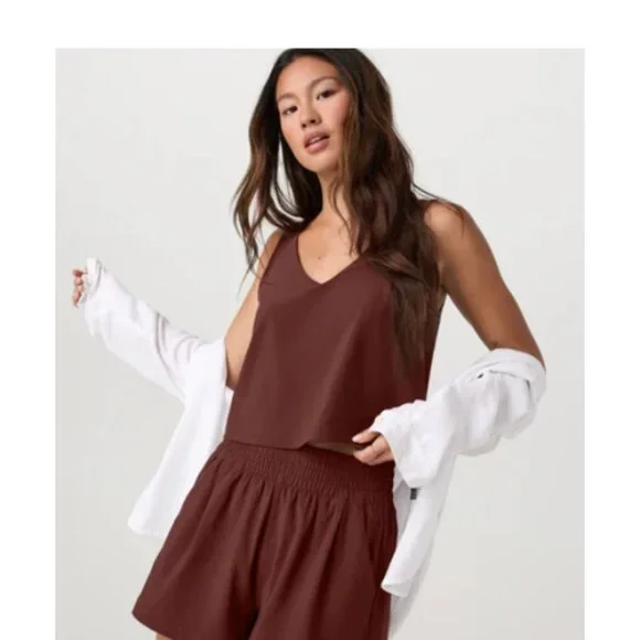 NWT Vuori Villa Cropped Tank Burnt Sienna medium - Picture 2 of 11